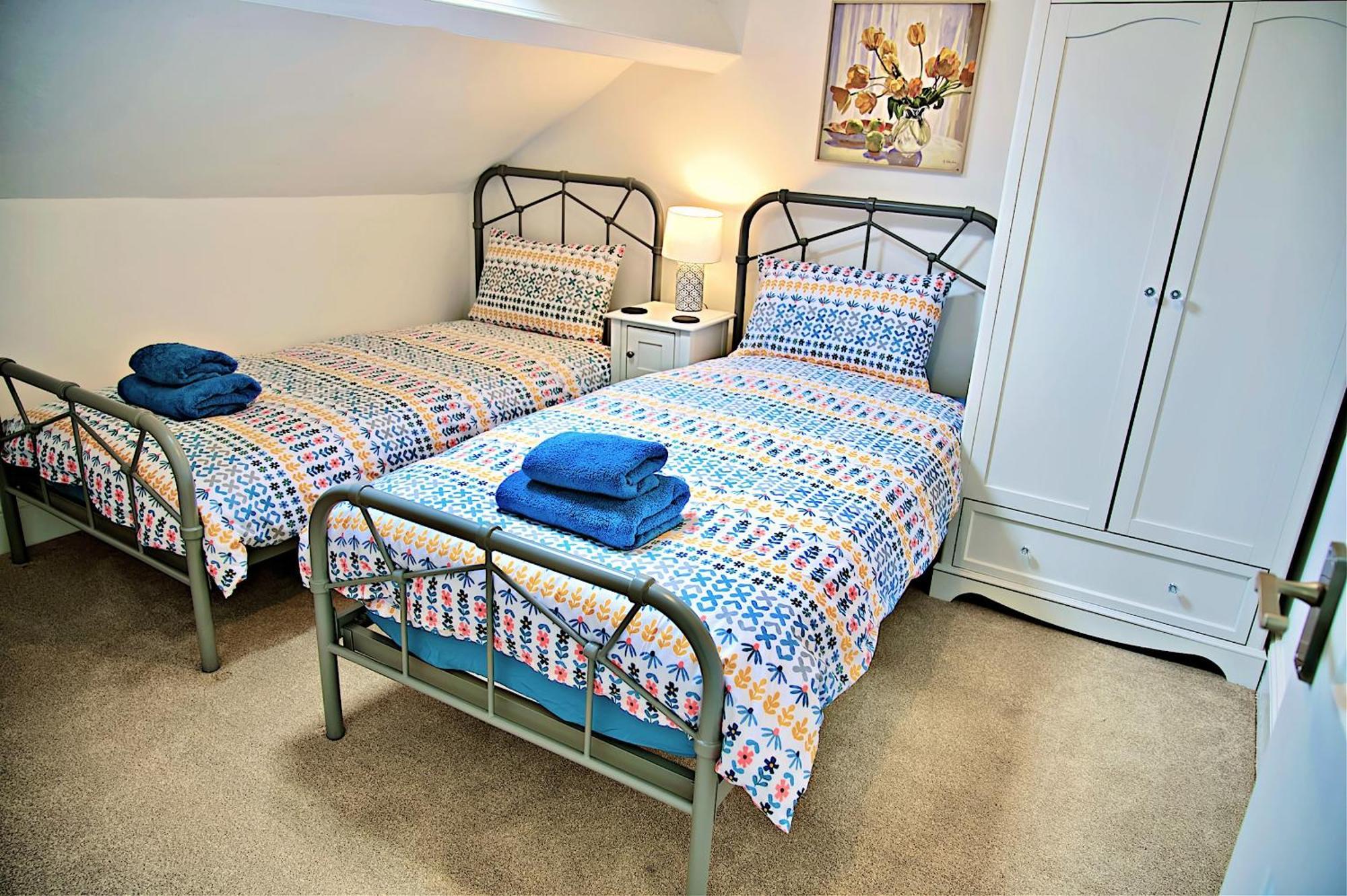 Harbour & Mountain Views, Porthmadog House, Sleeps 9, 4 Bedrooms, Two And Half Bathrooms Exterior photo